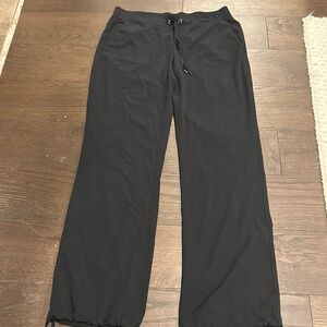 Athlete straight leg pants